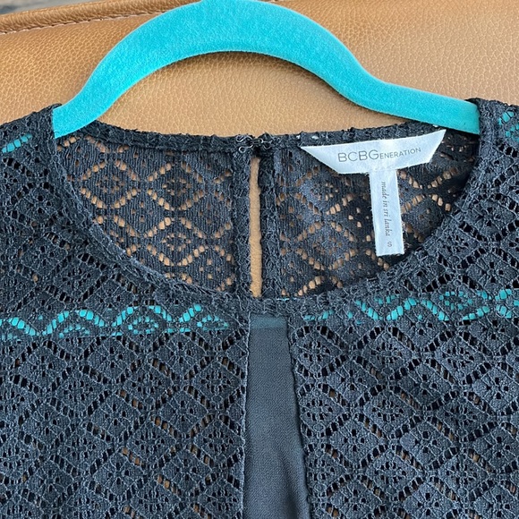 BCBGeneration blouse Sz. Small - Picture 3 of 8